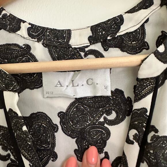 A.L.C Silk Paisley Print Button Up Blouse Black White - Picture 9 of 9